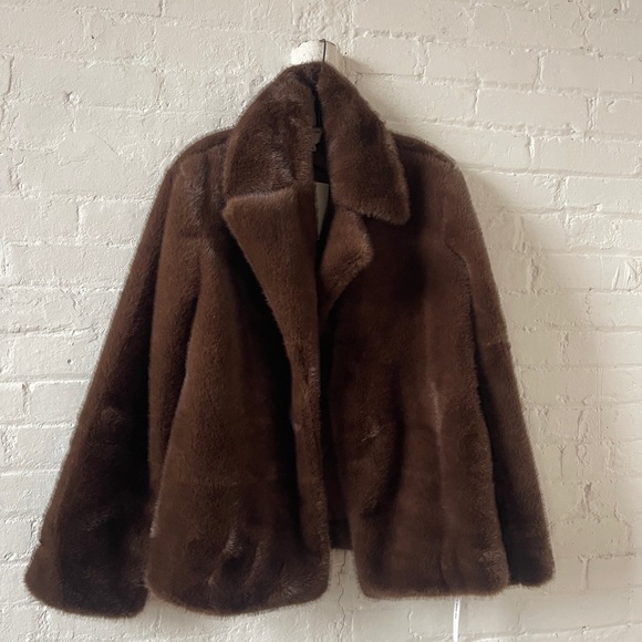 NWT Reformation Ellie Faux Fur Coat - Picture 2 of 8